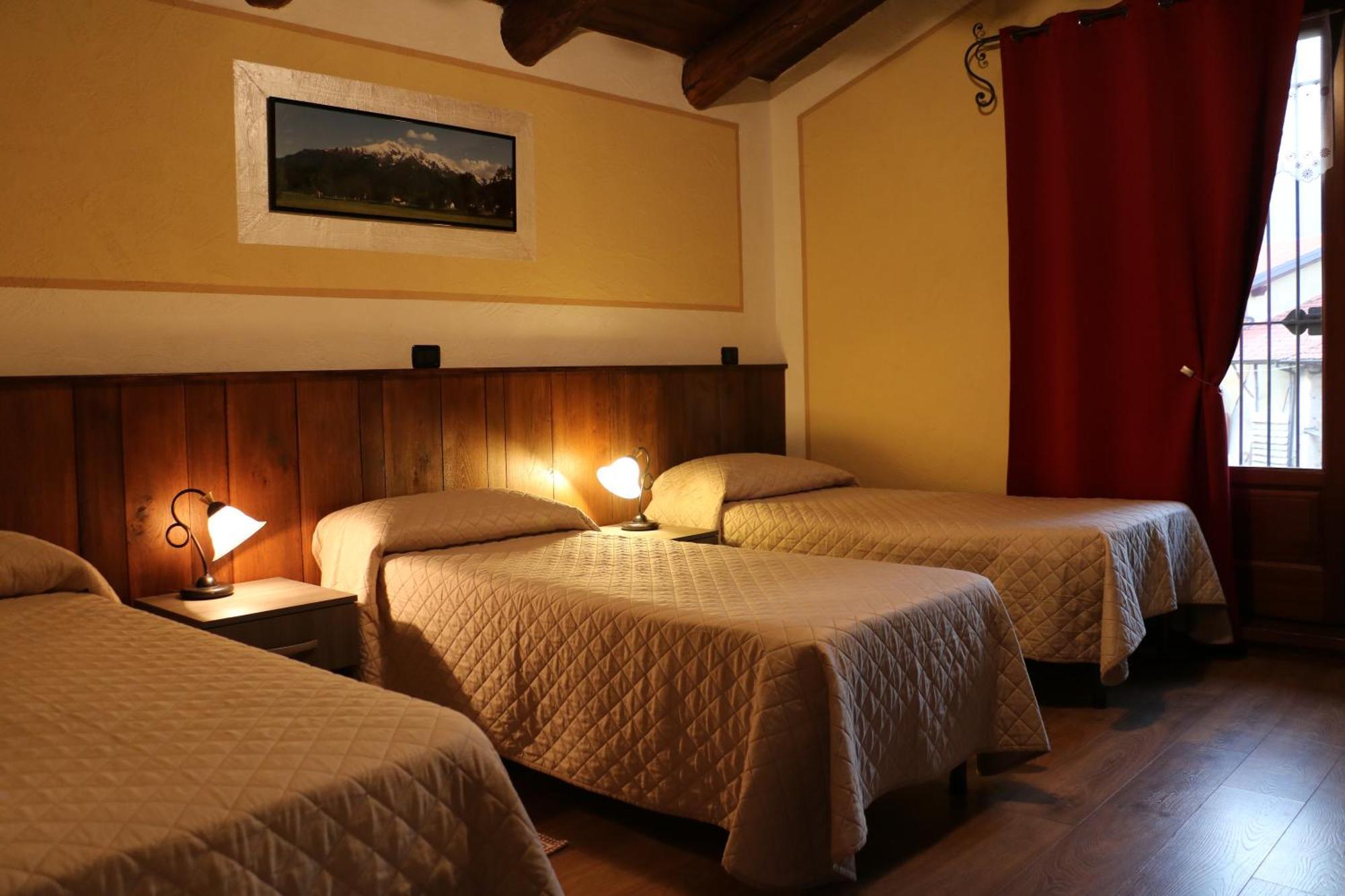 Casa Vacanze Le Primule Peveragno ภายนอก รูปภาพ